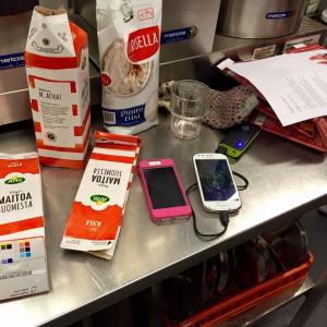 Juhlavalmistelut etenivät musiikin tahdissa